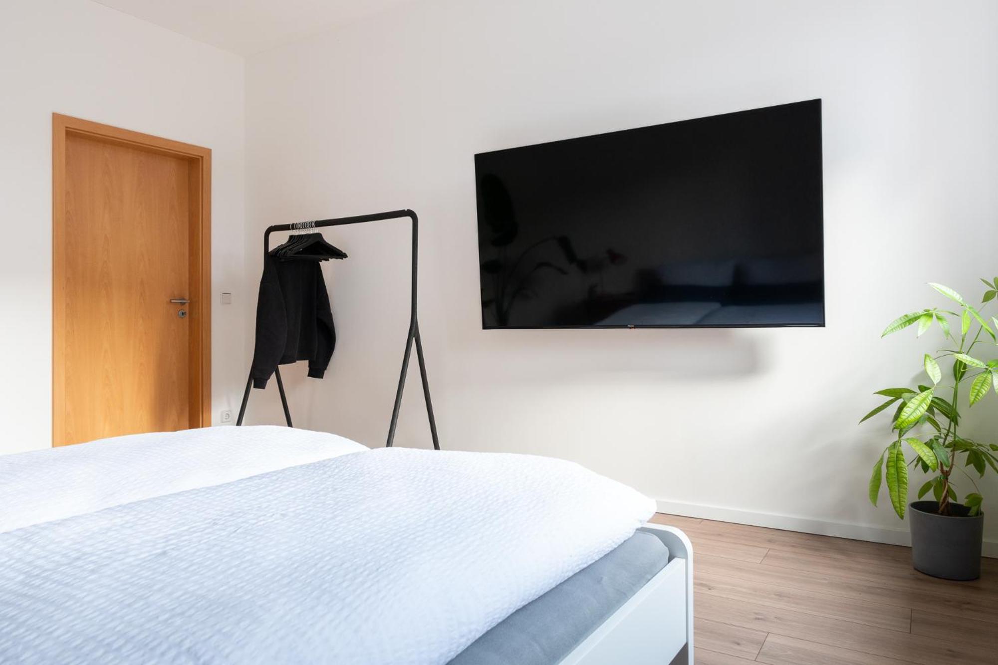 Luxurioeses Apartment, 10Min Innenstadt, Parkplatz エアフルト エクステリア 写真